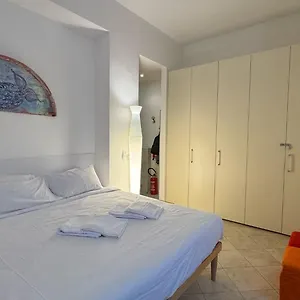 Lunigiana Stazione Apartamento Milán